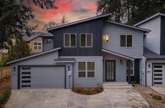 Modern and cozy home on Lakeview
