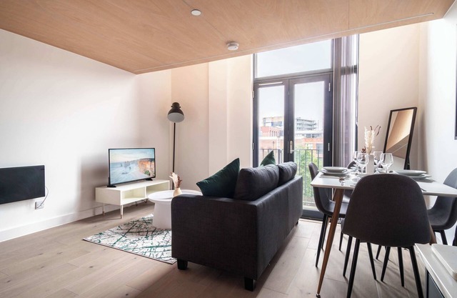 Modern and Quirky 2 Bed Flat in Manchester