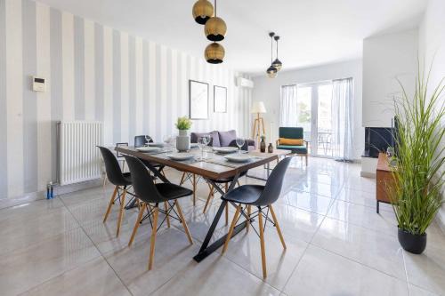 Modern Apartment in Piraeus Port D2