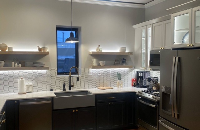 Modern Apartment located on the Square in Ord