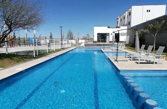 Modern apartment, located at north of the city within the exclusive residential.