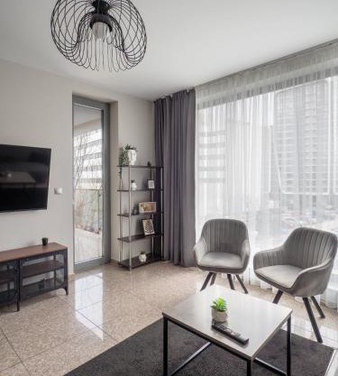 Modern Apartment with Parking next to Bulgaria Mall