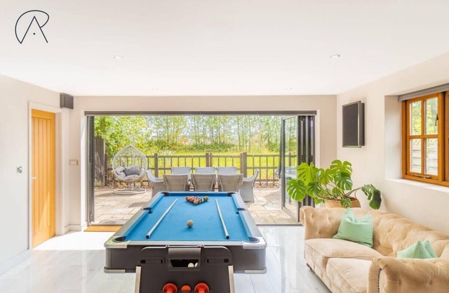 Modern Barn Conversion in Dorney
