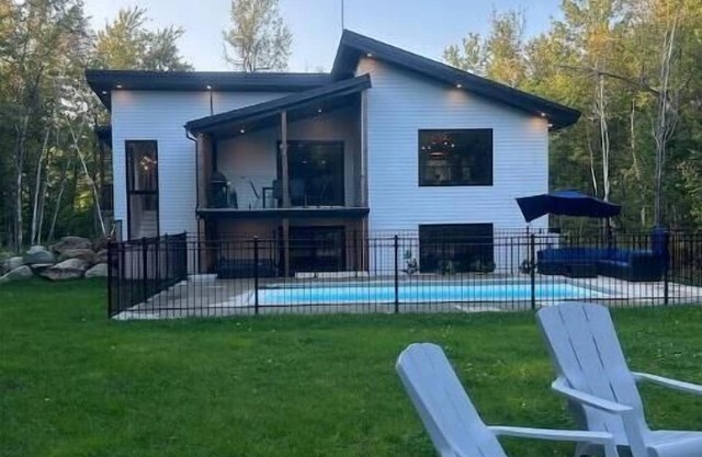 Modern Chalet 2022 3 Bed/2Bath