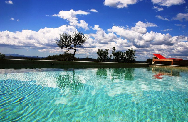 Modern, comfortable 4-star gîte in a quiet woodland setting