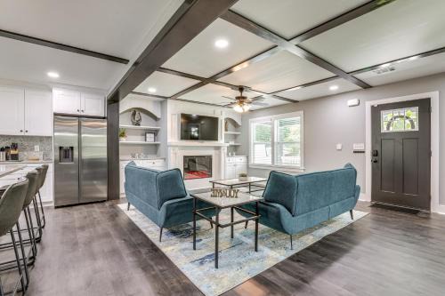 Modern Decatur Gem with Deck, 10 Mi to Atlanta