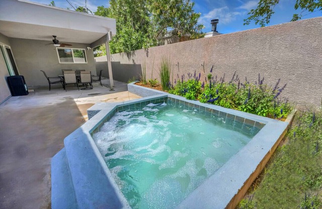 Modern Gem near Down Town