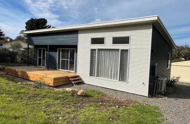Modern holiday home Clayton Bay