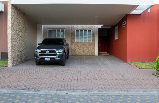 Modern Home near San Salvador
