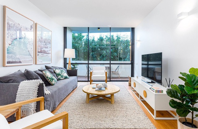 Modern Living Closer to Centennial Park