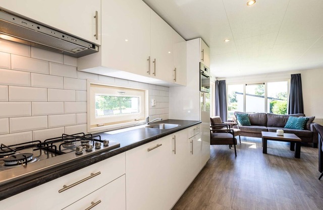 Modern chalet only 18 km from Rotterdam