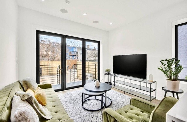 Modern & Private Getaway Minutes to Capitol Hill!