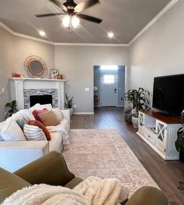 Modern Retreat by Airport