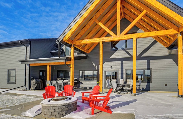 Modern & Spacious Luxe Home in Remote Fort Peck!