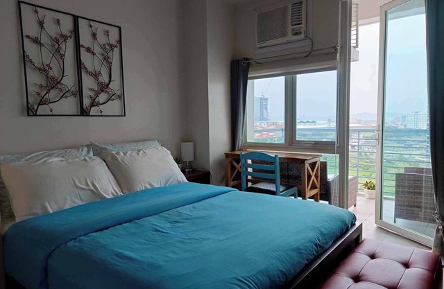 Modern Studio Condo near Festive Walk Iloilo City