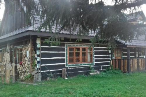 Molfar, Beskid Niski , połowa domu