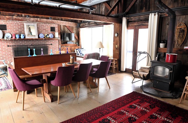 Monterey, MA. Near Tanglewood, Charming rustic farm house, well equipped kitchen