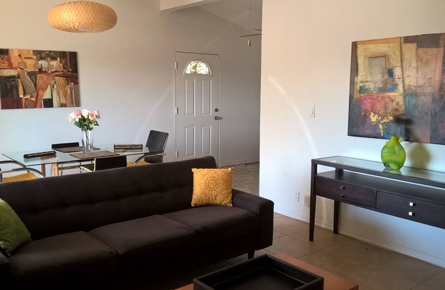 Monthly Rate Special - Entire 2BR/1 BA House in Central/Midtown Phoenix