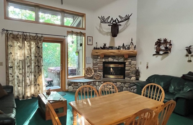 "Moose Hollow" Townhome @ Red Lodge Mountain Country Club Estates - Creekside 6C