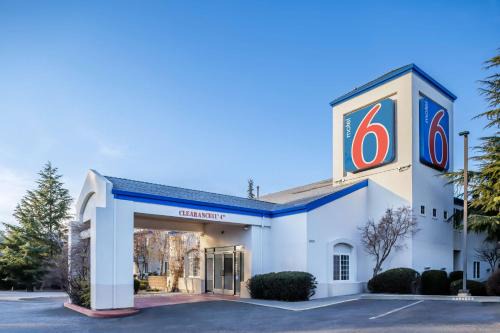 Motel 6-Auburn, CA