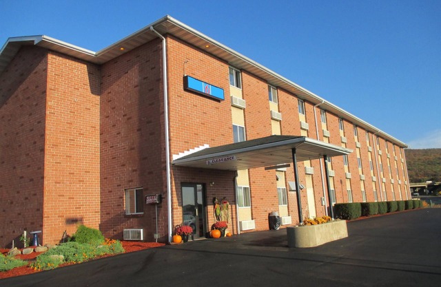 Motel 6 Drums, PA