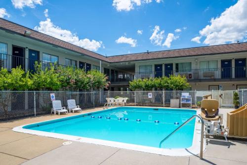 Motel 6-Sandston, VA - Richmond, Va
