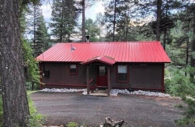 Mountain retreat with a beautiful veiw.