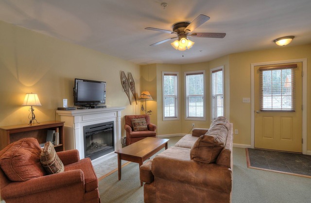 Mountain Brook Condo 150 - Ski in ski out condo at Saddleback