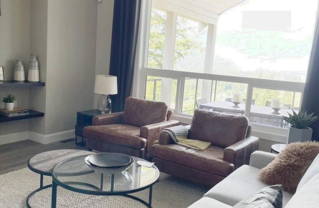 Mountain View suite