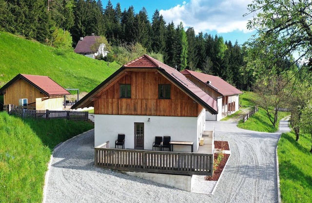 Mountain View Villa with Sauna and Hot-Tub - Three Bedroom Villa with Sauna and Hot-Tub