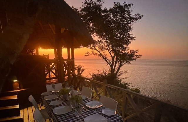 Moyeni Lodge