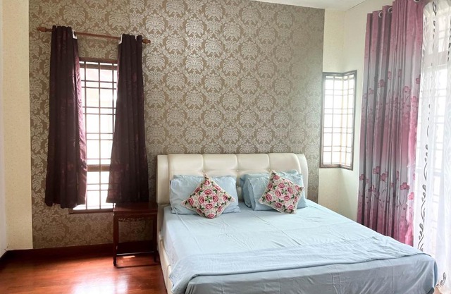 Muar Homestay [Located at Sabak Awor Seafood Court]