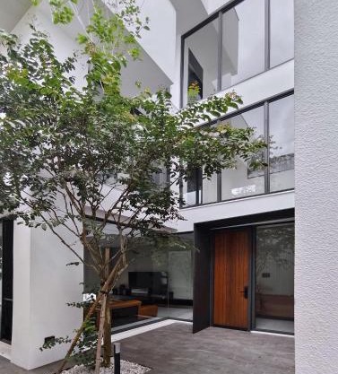 Mubai Hotel