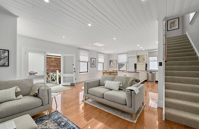 Mulberry Lane: 2 BR, 2 BA in Launceston, Sleeps 4