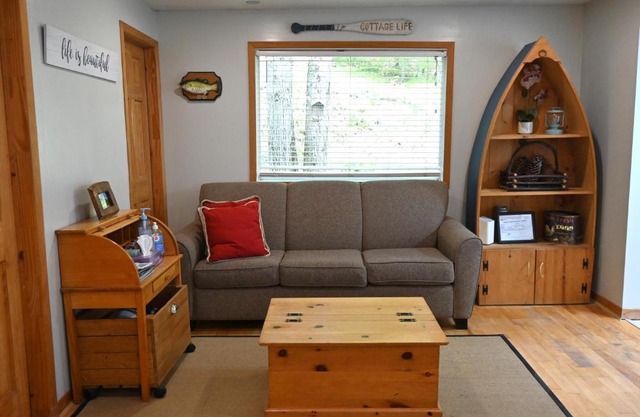 Muskoka Manor STR-2025-168