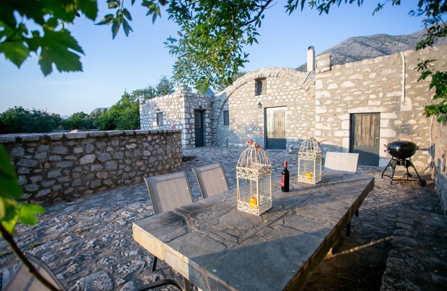 Mylos villa in Mani for 8,Private garden,Near Beaches