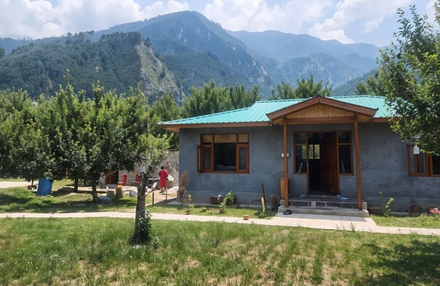 Naggar Studio- 3BHK Homestay by Homeyhuts