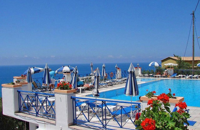 Natalia Loft Apartment C With Panoramic sea Views of Agios Gordios bay