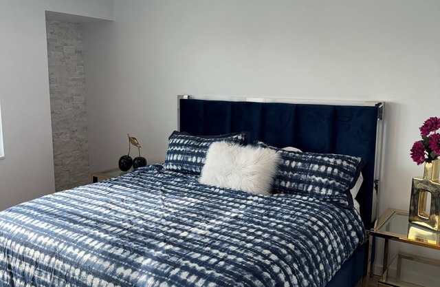 Nature Escape to a 1-bedroom condo with AC, WiFi in Beautiful Bend