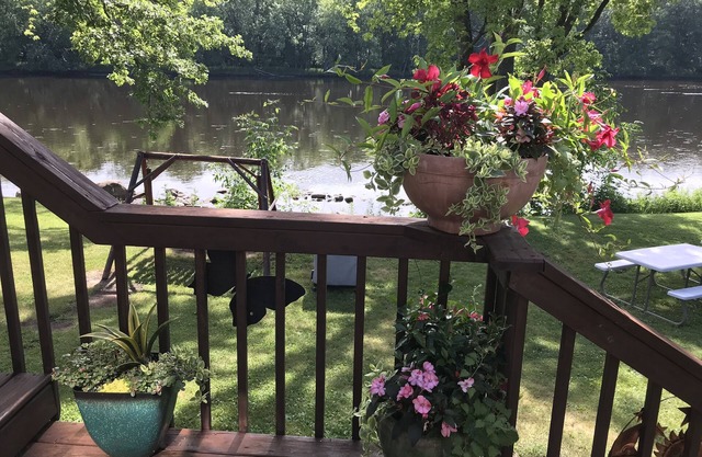 Natures Paradise on the Flambeau River, Beautiful Home on a beautiful setting.