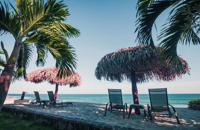 Nautilus– Oceanfront Ground-Floor Studios