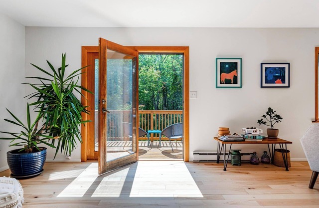 Navywood: Scandi | Peaceful | Red Hook/Rhinebeck