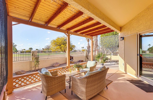 Near Lakes & Trails: Mesa Home w/Golf Course View