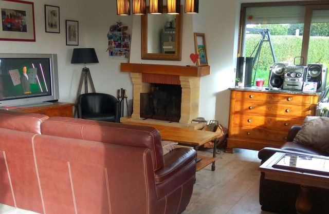 Near the beaches, a cozy nest for this house