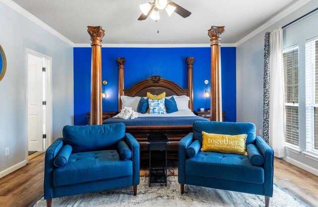 Nestled in Schertz, Serene Views is your ideal retreat for both short and extended stays. This spacious 5-bedroom, 3.5-bath home features a private heated pool, walking trails, and a game room, offering ultimate relaxation for up to 10 guests.