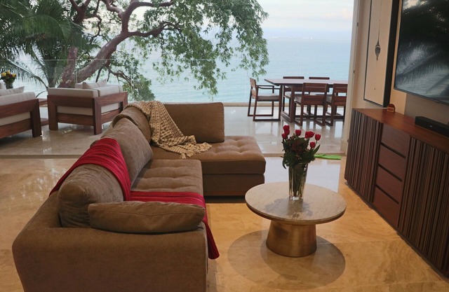 Nestled on the Edge of the Bay