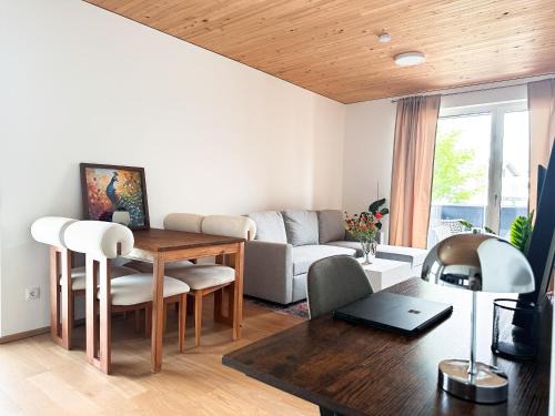 Neubau - Business Apartment in Toplage - 24 7 Check-in - WLAN
