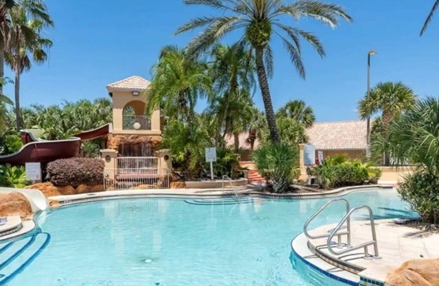 NEW! Anna’s Stunning Townhome in Regal Palms Resort Near Disney