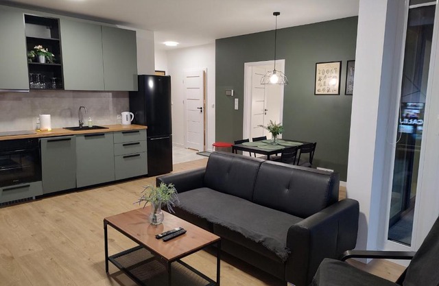 NEW APARTMENT Krakowska - przestronny, z widokiem, czysto, parking, balkon