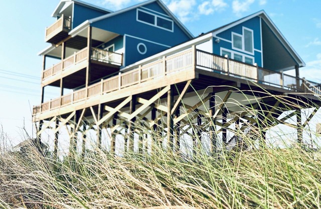 NEW Beach Front Home Away From Crowds- Seaside Sanctuary!